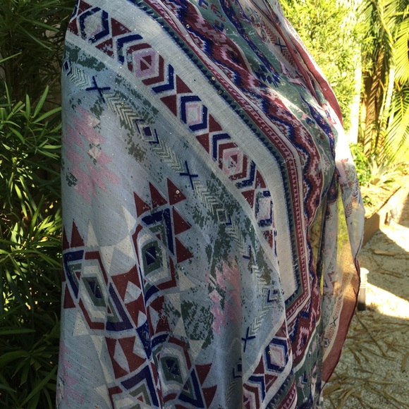 NEW TRIBAL GEO SCARF - Picture 6 of 9